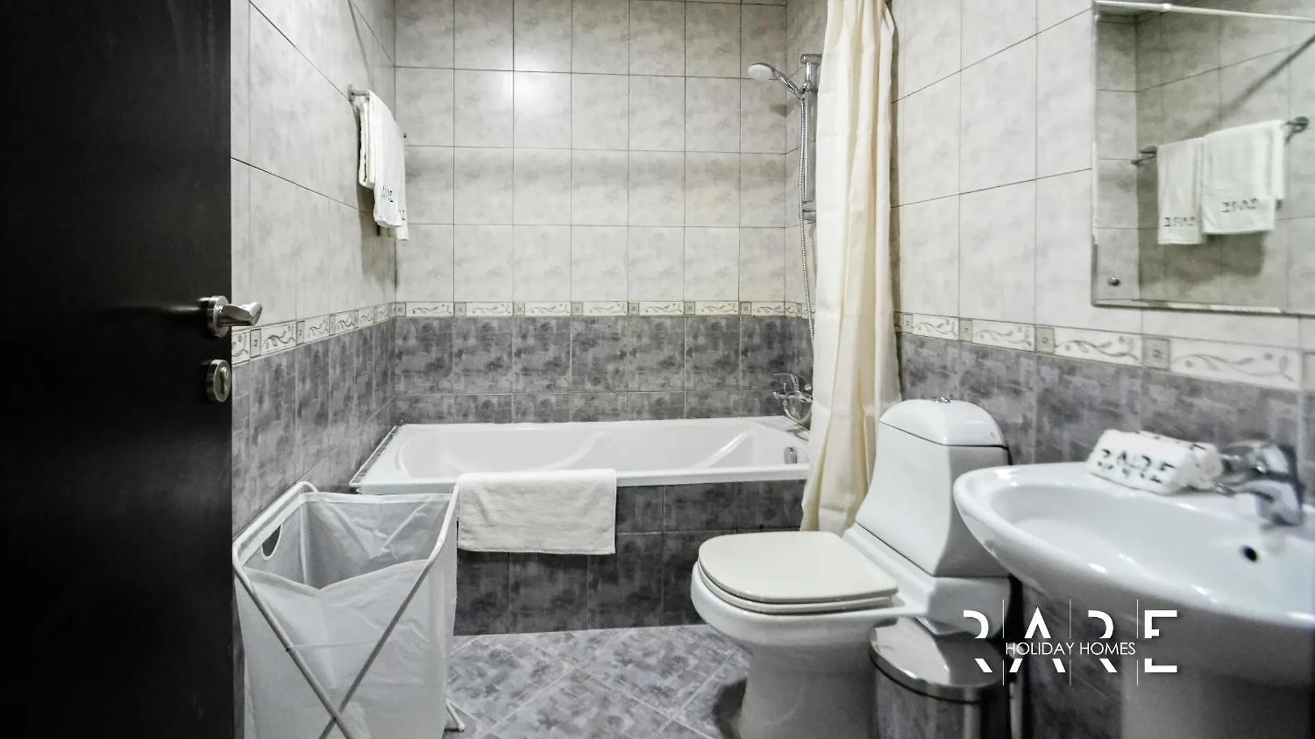 Rare Holiday Homes - Next To Marina Mall - Harbour View - The Atlantic Tower - R306 - Dubai Marina Apartment